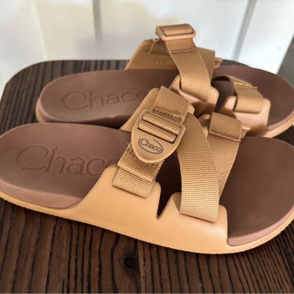 Chaco Beige Slide Sandals - Picture 1 of 1